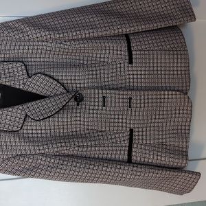 Le Suit pink and black woven jacket with black pants